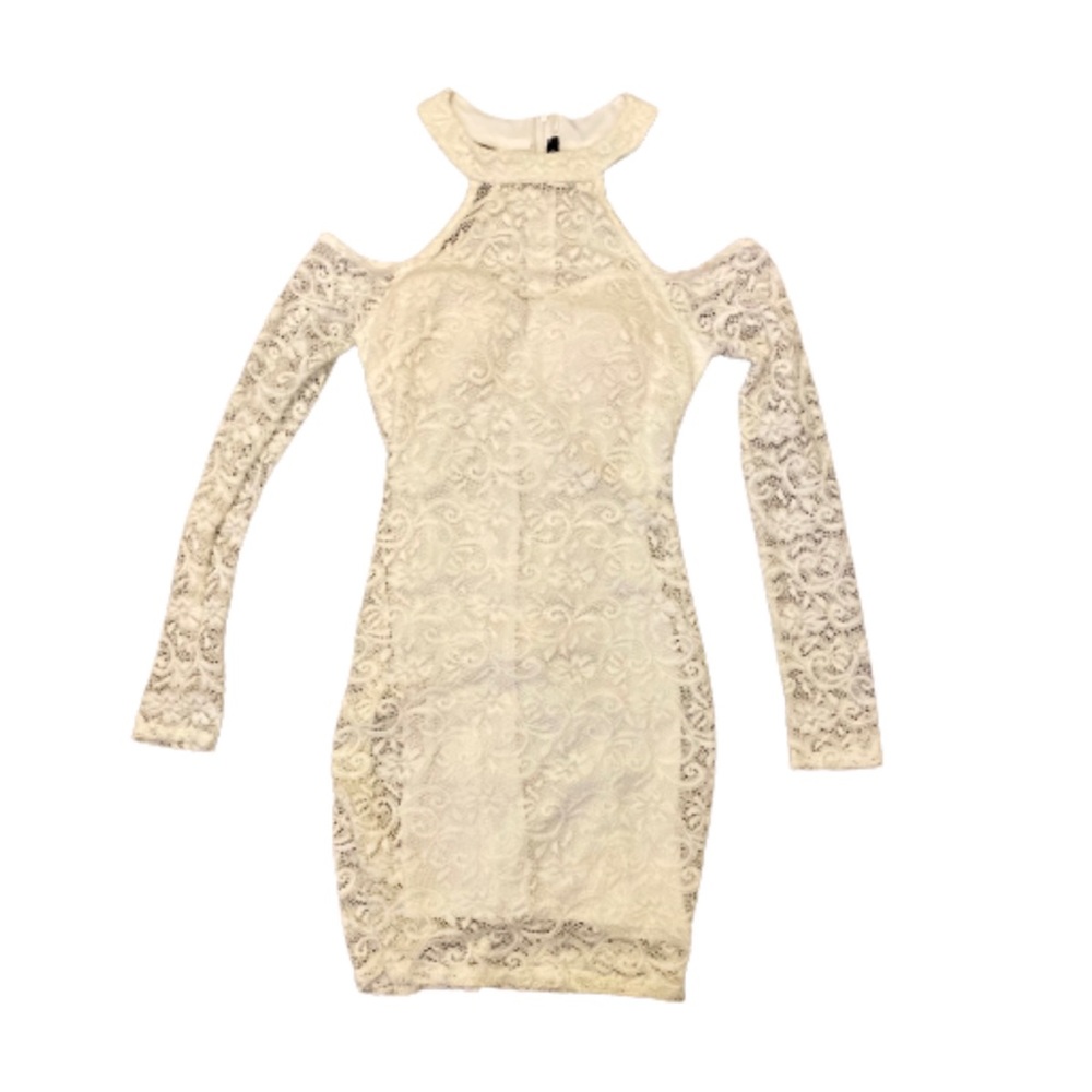 Open shoulder elegant dress